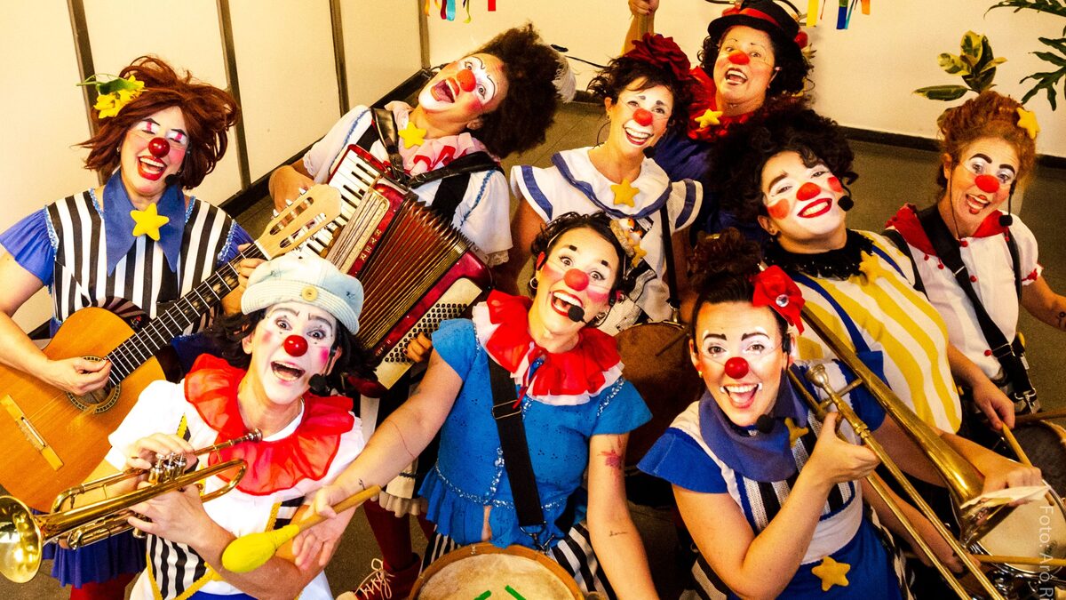 Feriado das crianças no Sesc Vila Mariana: teatro com ovelhas no fim do mundo, cortejo de palhaças e videogame, quase tudo de graça